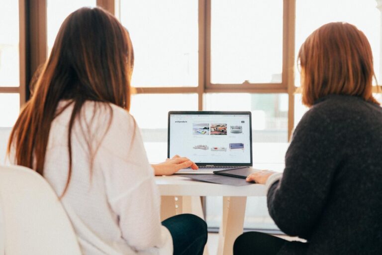 Marketing Account Managers Respond on Ways Agency Owners Can Keep AMs Happy
